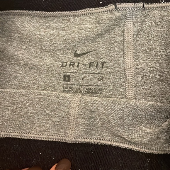 Gray Nike Pros, size M - Picture 2 of 2